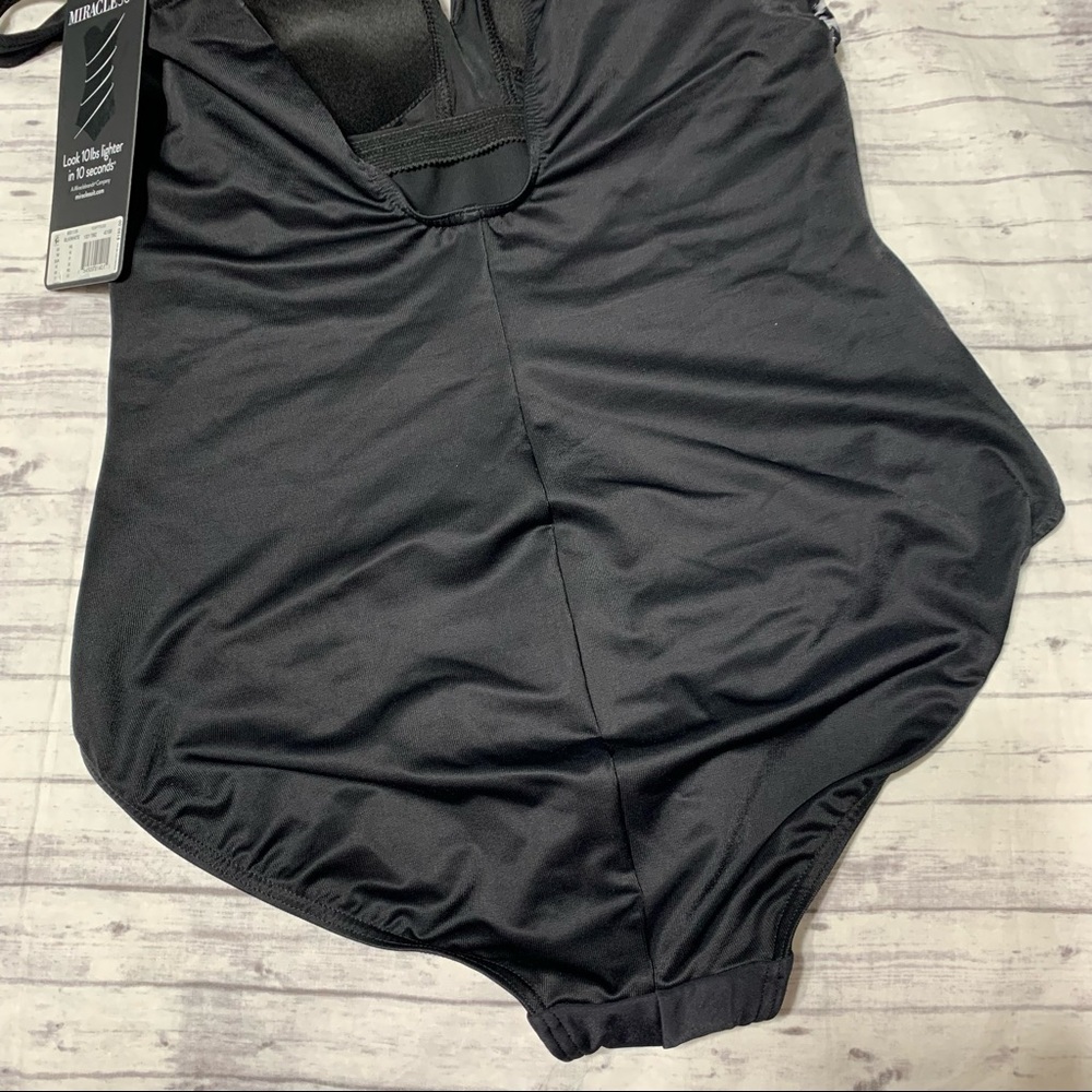NWT Miraclesuit Labyrinth Temptress Tummy Control One Piece Swimsuit - Picture 8 of 13